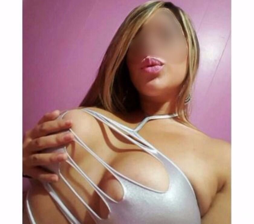 Poupée blonde fatal sur Toulon