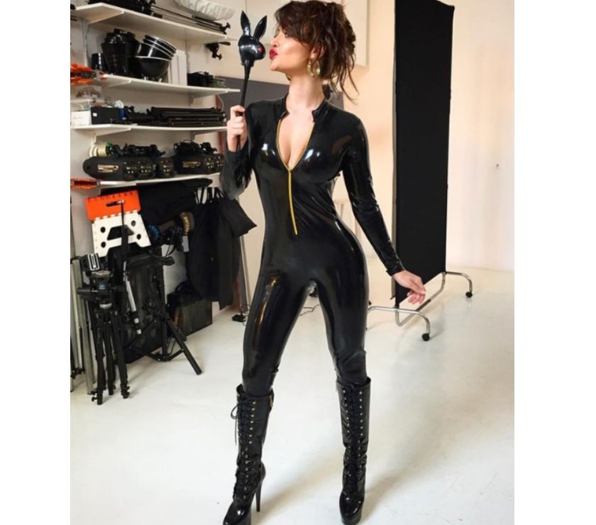 Belle Elektra dominatrice parfaite